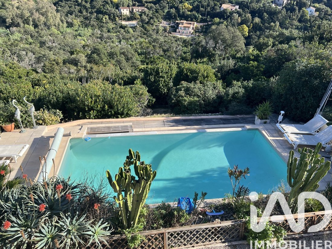 House in Les Issambres, Roquebrune-sur-Argens, France 3 - 16956339