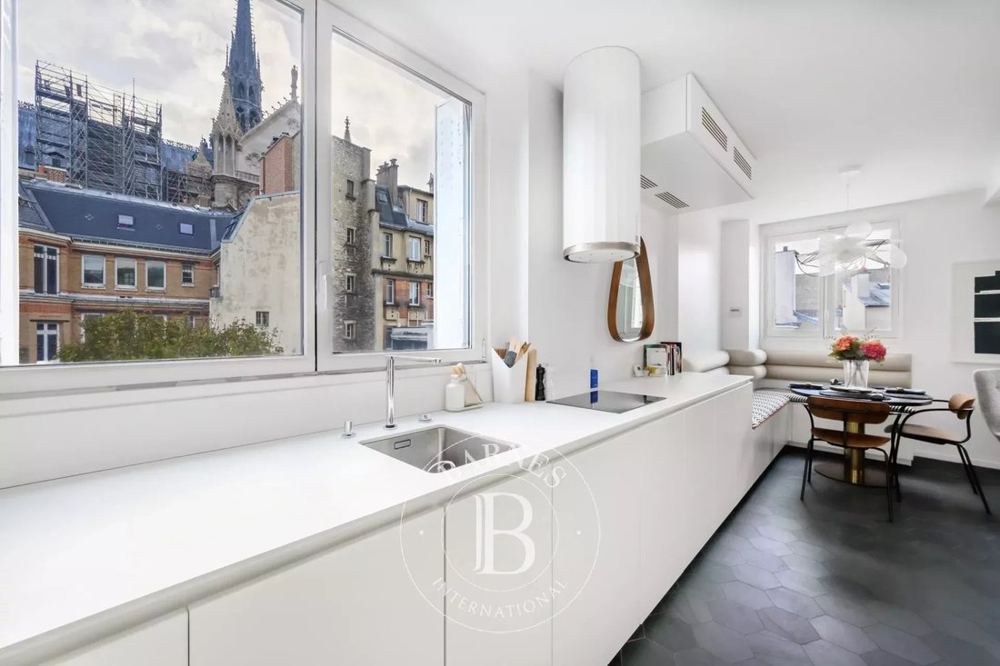 Apartment in Île de la Cité, Paris 1er Arrondissement, Paris 5 - 16952543