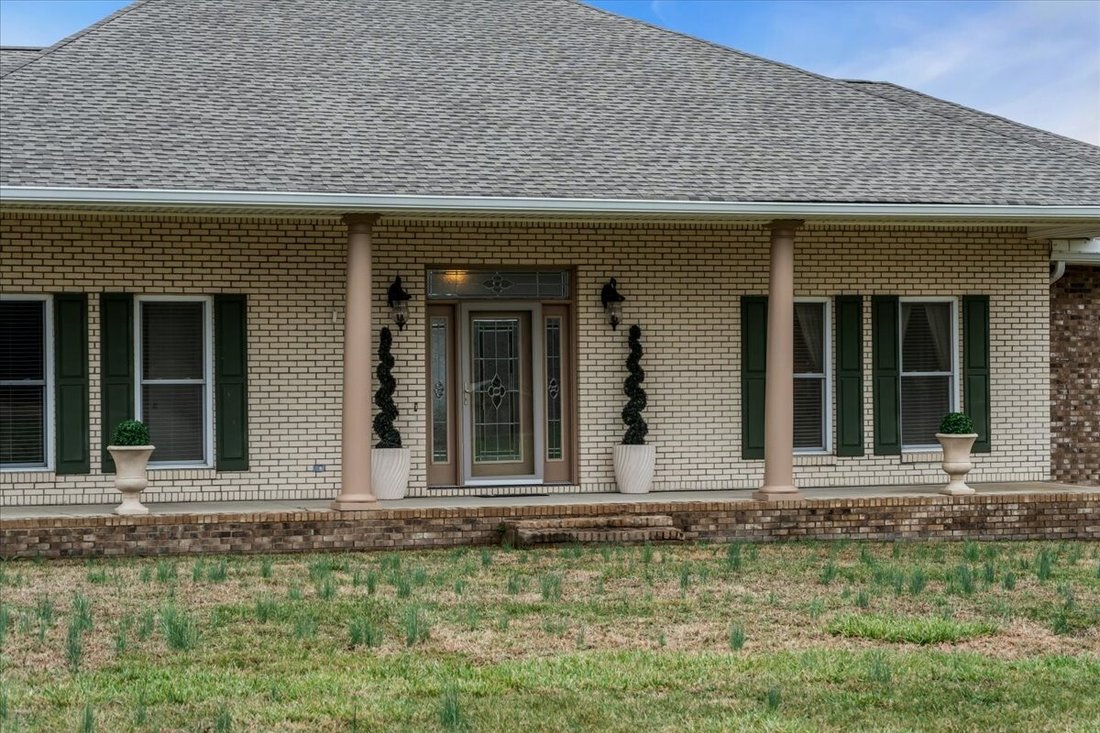 House in Manchester, Tennessee, United States 5 - 16953705