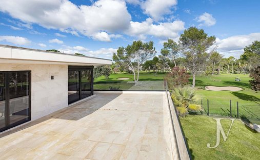 Villa in Fuencarral-El Pardo, Madrid, Spain 1