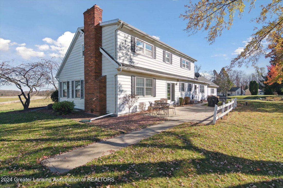 House in Mason, Michigan, United States 2 - 16945977
