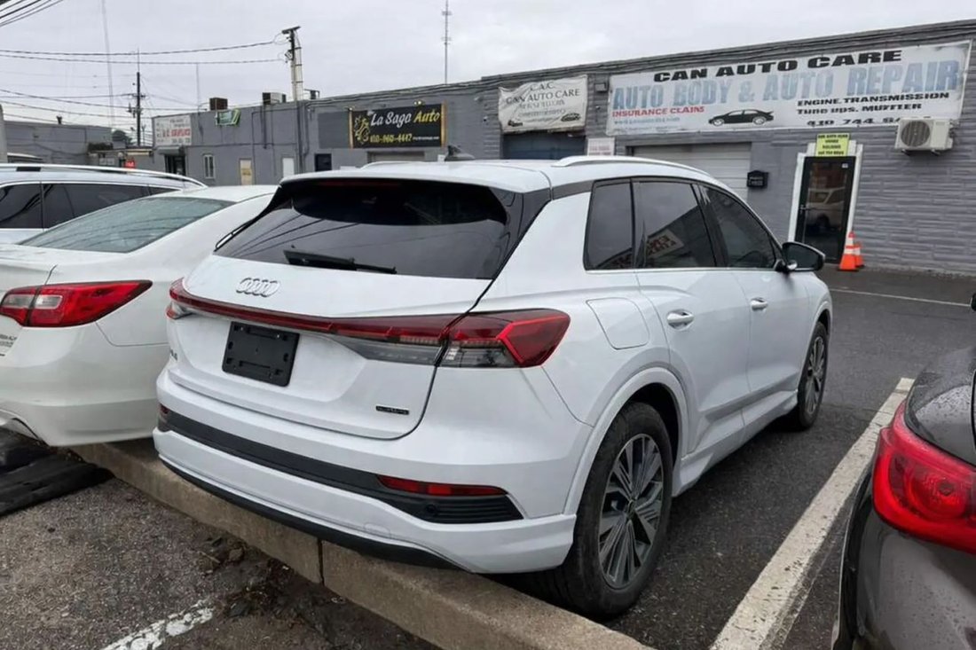 Suv in Randallstown, MD, United States 3 - 16951576