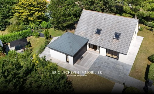 Villa in Prés Saint Martin, Savigny-sur-Orge, France 1
