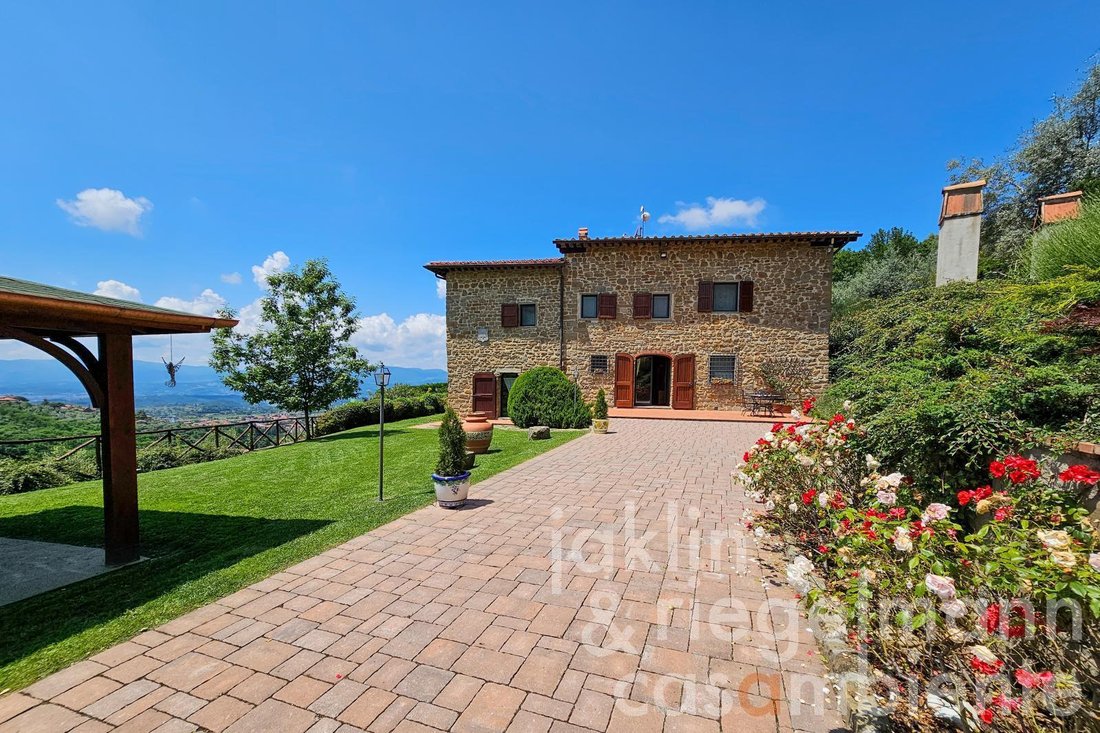 House in Borgo a Cascia, Reggello, Tuscany 1 - 16945588
