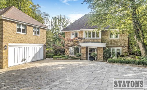 Haus in Ferney Hill, London Borough of Enfield, England 1