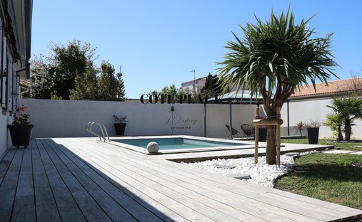 House in Vaux-sur-Mer, Nouvelle-Aquitaine, France 1