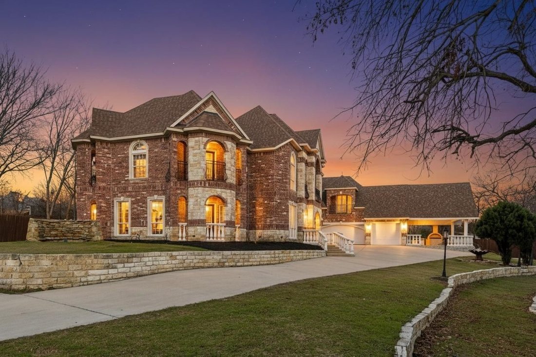 House in Keller, Texas, United States 2 - 16949016
