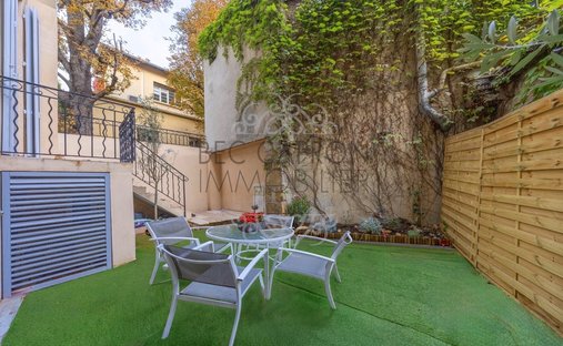 Apartment in Granettes-Jauberte-Sainte Anne, Aix-en-Provence, France 1