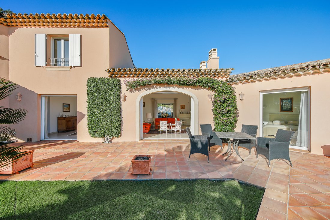 Villa in Nartelle-Noyer-Bellevue-bd des Sardinaux, Sainte-Maxime, France 3 - 16947950