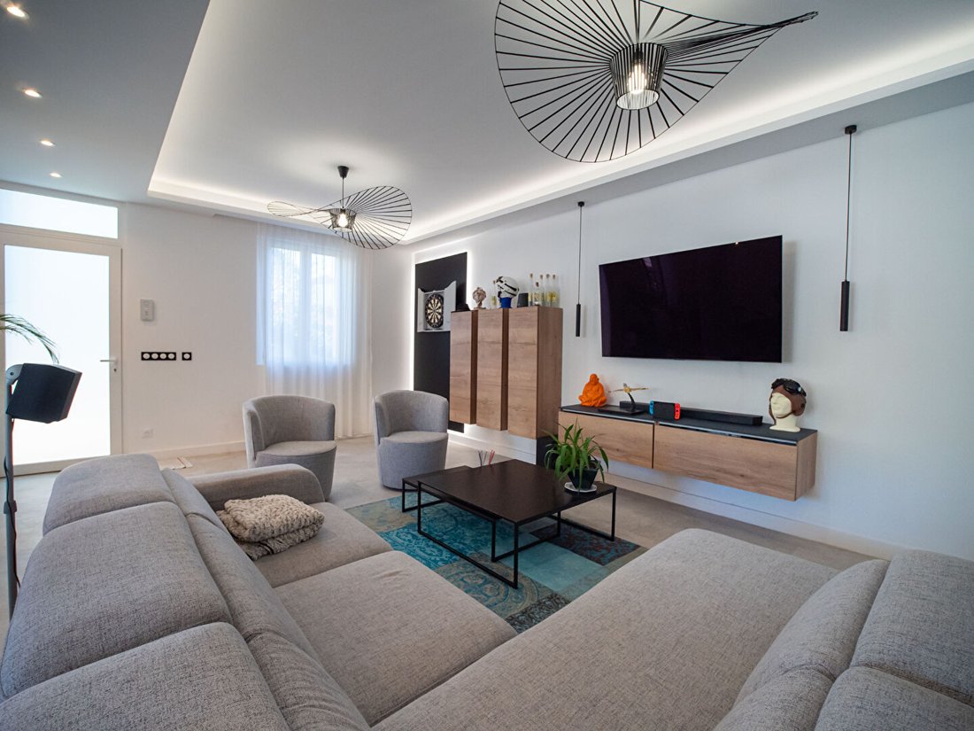 Villa in Tassigny, Cannes, France 1 - 16950728