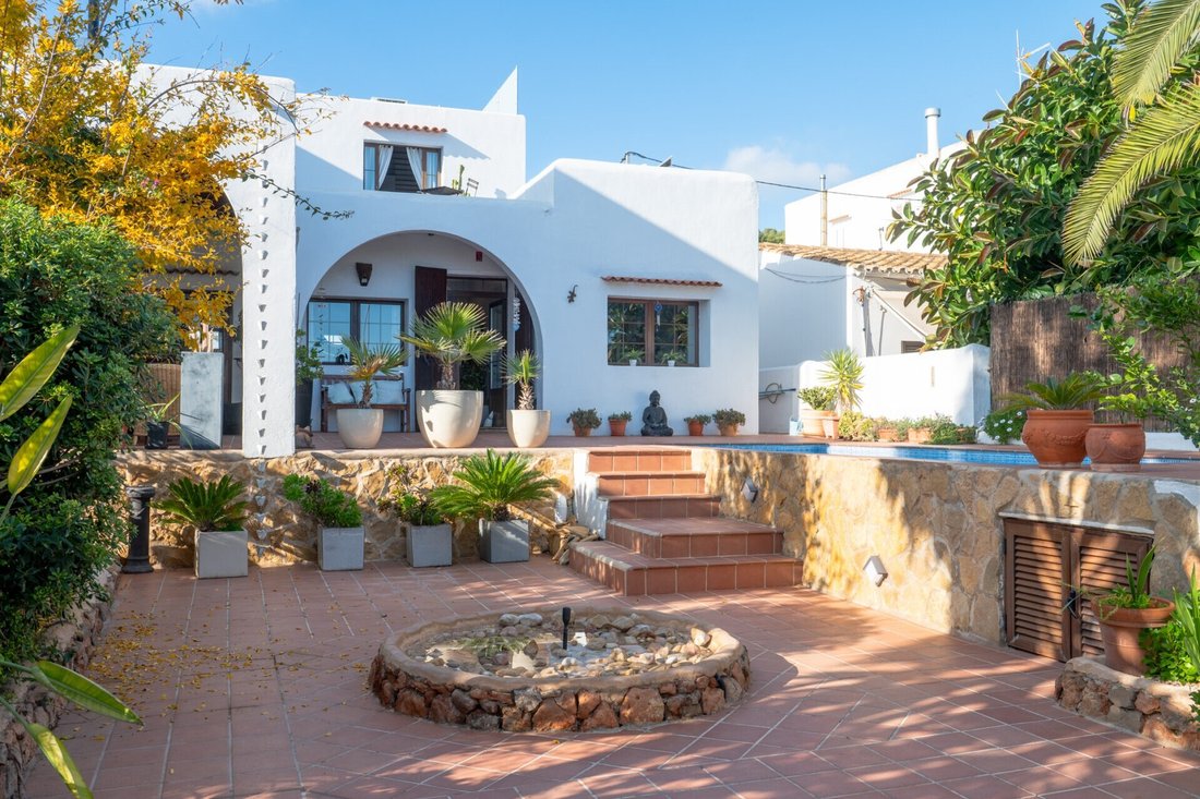 Villa in Santa Eularia des Riu, Balearic Islands, Spain 3 - 16951037