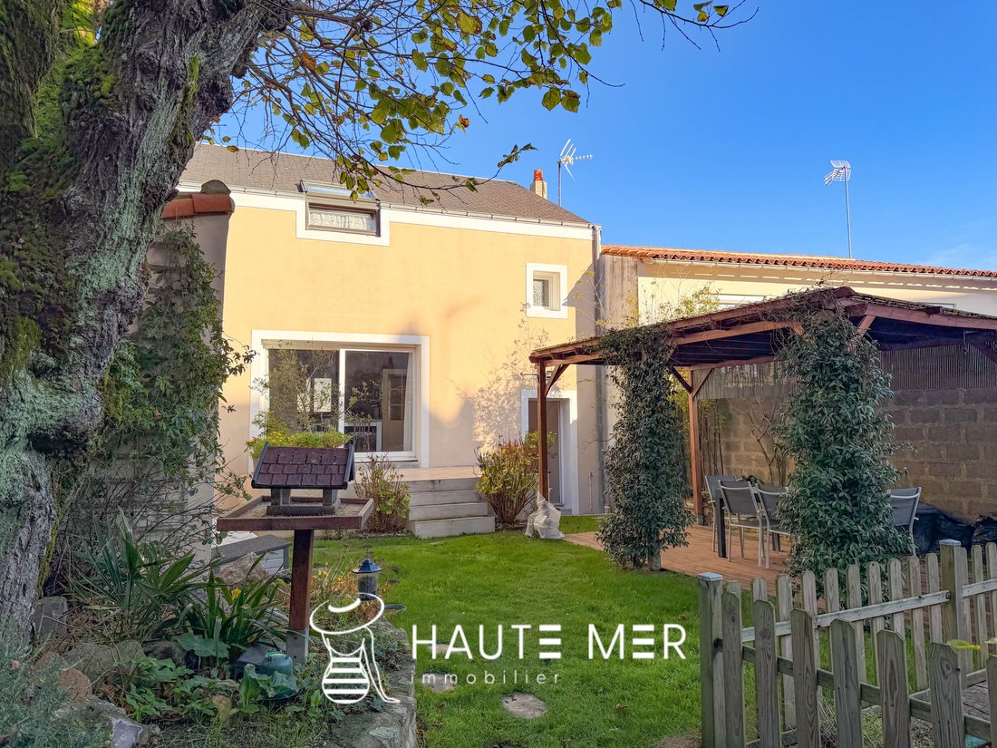 House in Olonne-sur-Mer, Les Sables-d'Olonne, France 1 - 16948507
