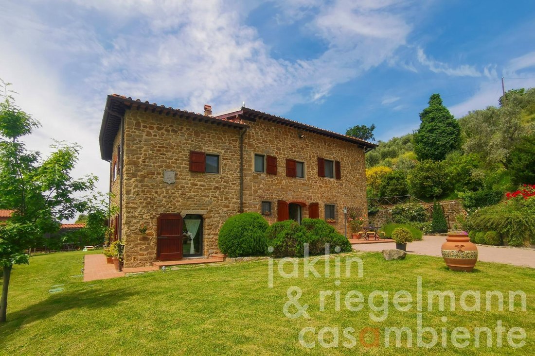 House in Borgo a Cascia, Reggello, Tuscany 4 - 16945588