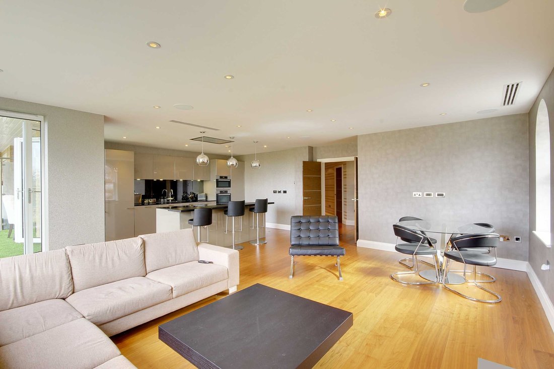 Apartment in Cockfosters, Enfield, England 3 - 16954724