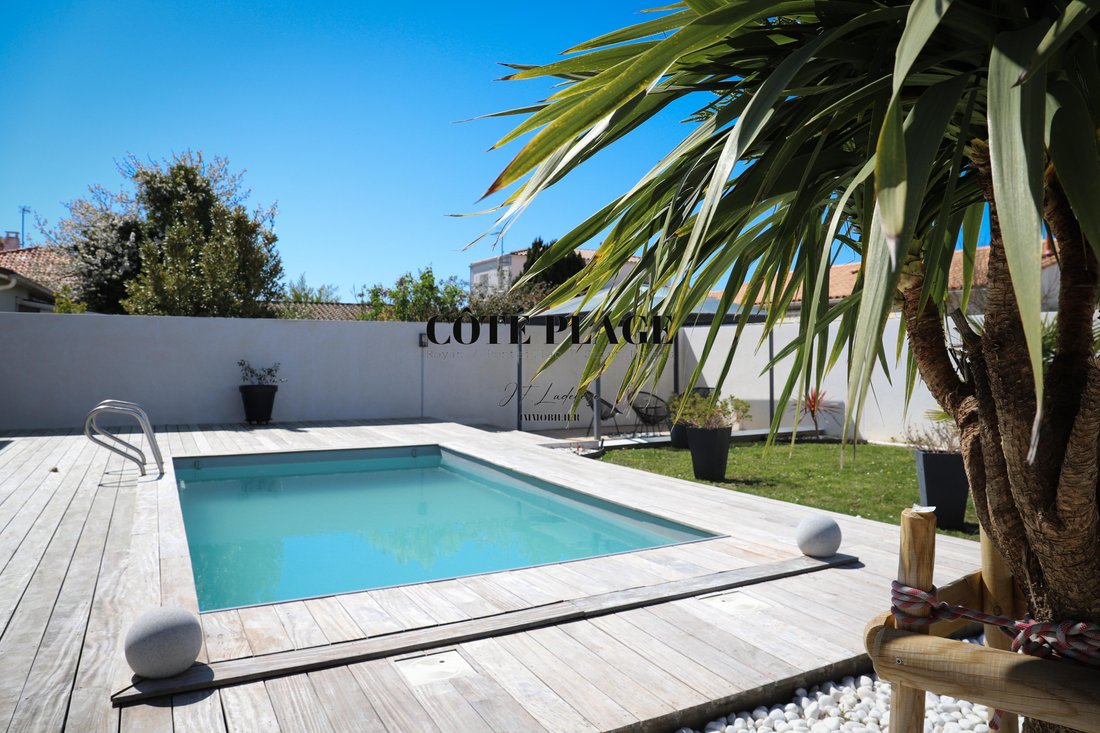 House in Vaux-sur-Mer, Nouvelle-Aquitaine, France 3 - 16947928