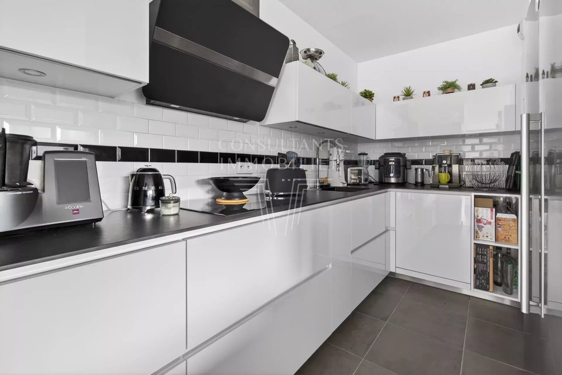 Apartment in Corentin Celton, Issy-les-Moulineaux, France 5 - 16945452
