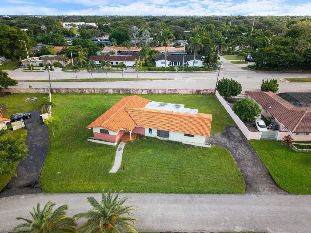 House in Miami, Florida, United States 1 - 16928422