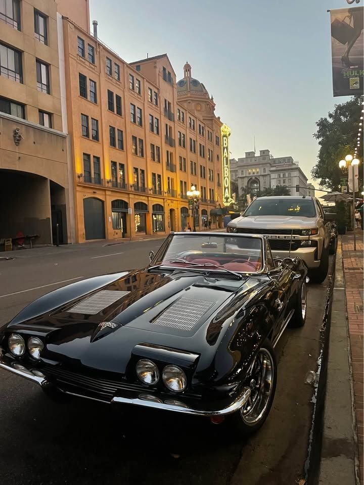 Cabriolet in Glendale, United States 2 - 16950207