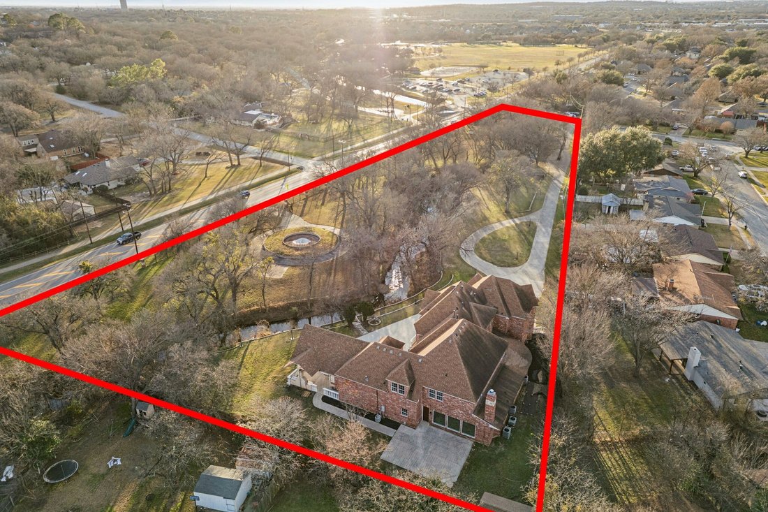 House in Keller, Texas, United States 3 - 16949016