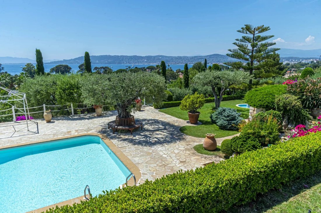 Villa en Antibes, Provenza-Alpes-Costa Azul, Francia 5 - 16956032