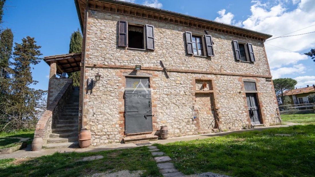 Country House in Castiglione del Lago, Umbria, Italy 4 - 16952548