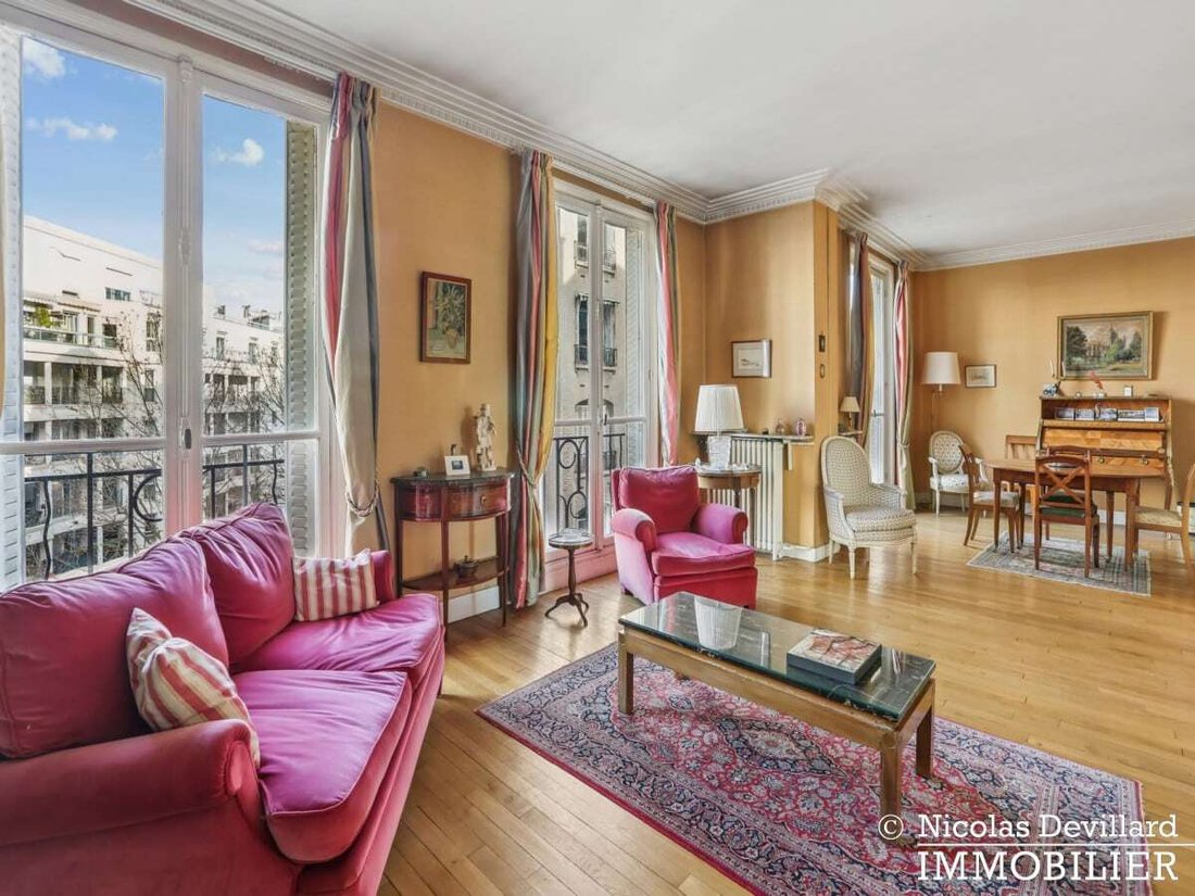 Apartment in Triangle d'Or, Paris 8e Arrondissement, Paris 2 - 16947760