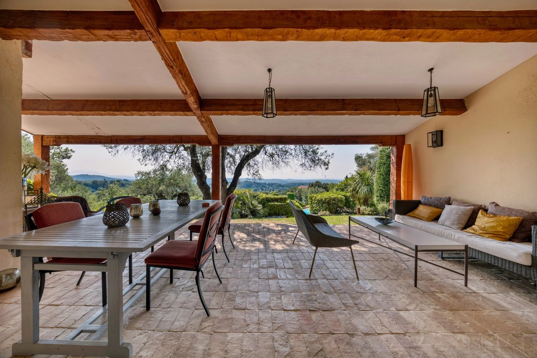 Villa in Le Rouret, Provence-Alpes-Côte d'Azur, France 4 - 16954179