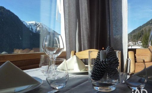 Châtel, Auvergne-Rhône-Alpes, France 1