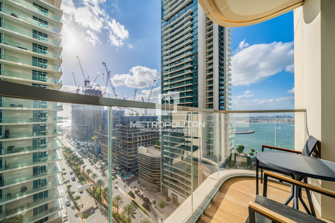 Apartment in Dubai Harbour, Dubai, United Arab Emirates 2 - 16879344