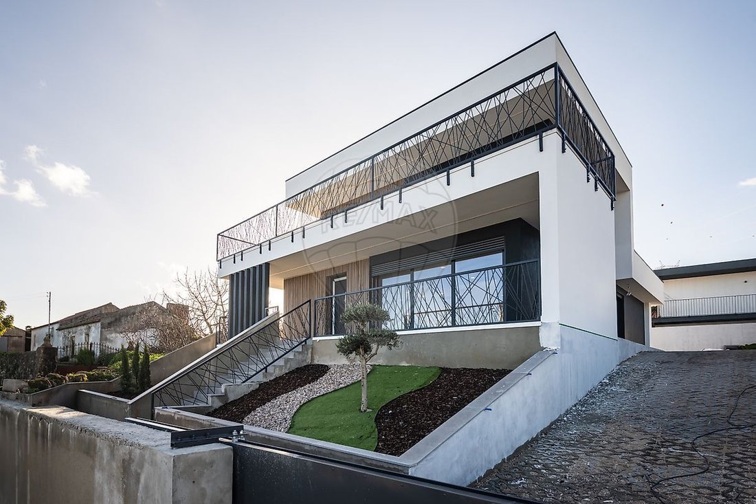 House in Cardosas, Lisbon, Portugal 4 - 16945396