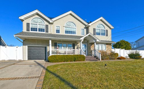 Casa a Bethpage, New York, Stati Uniti 1