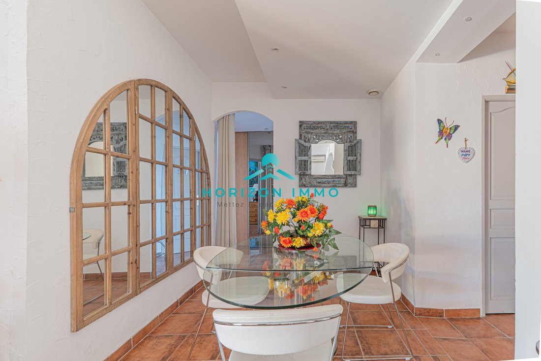 Casa en Saint-Laurent-du-Var, Provenza-Alpes-Costa Azul, Francia 5 - 16949785