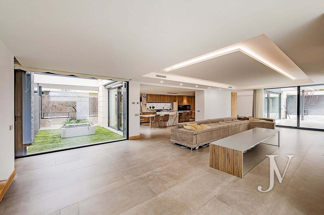 Villa in Boadilla del Monte, Comunidad de Madrid, Spain 4 - 16945877