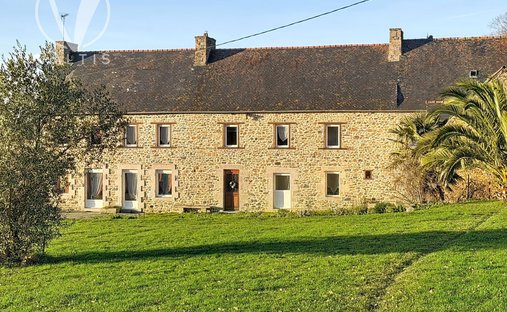 Estate in Coetmieux, Brittany, France 1