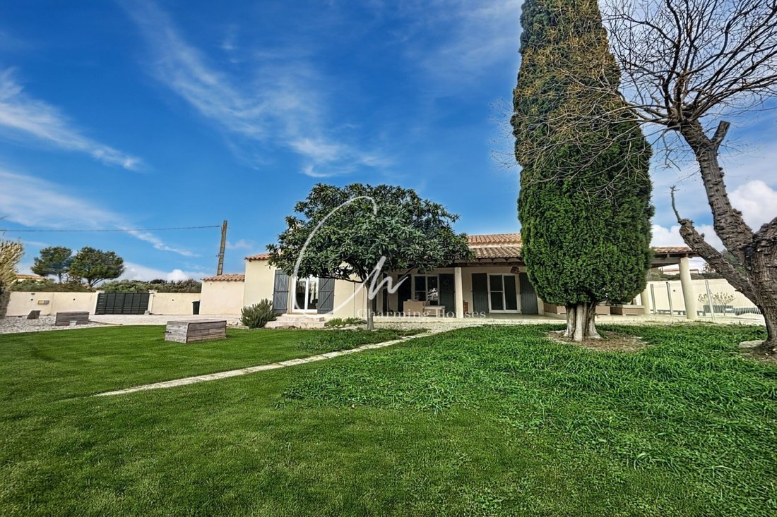 Villa in Fontvieille, Provence-Alpes-Côte d'Azur, France 1 - 16945780