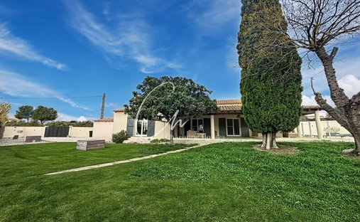 Villa in Fontvieille, Provence-Alpes-Côte d'Azur, Frankreich 1