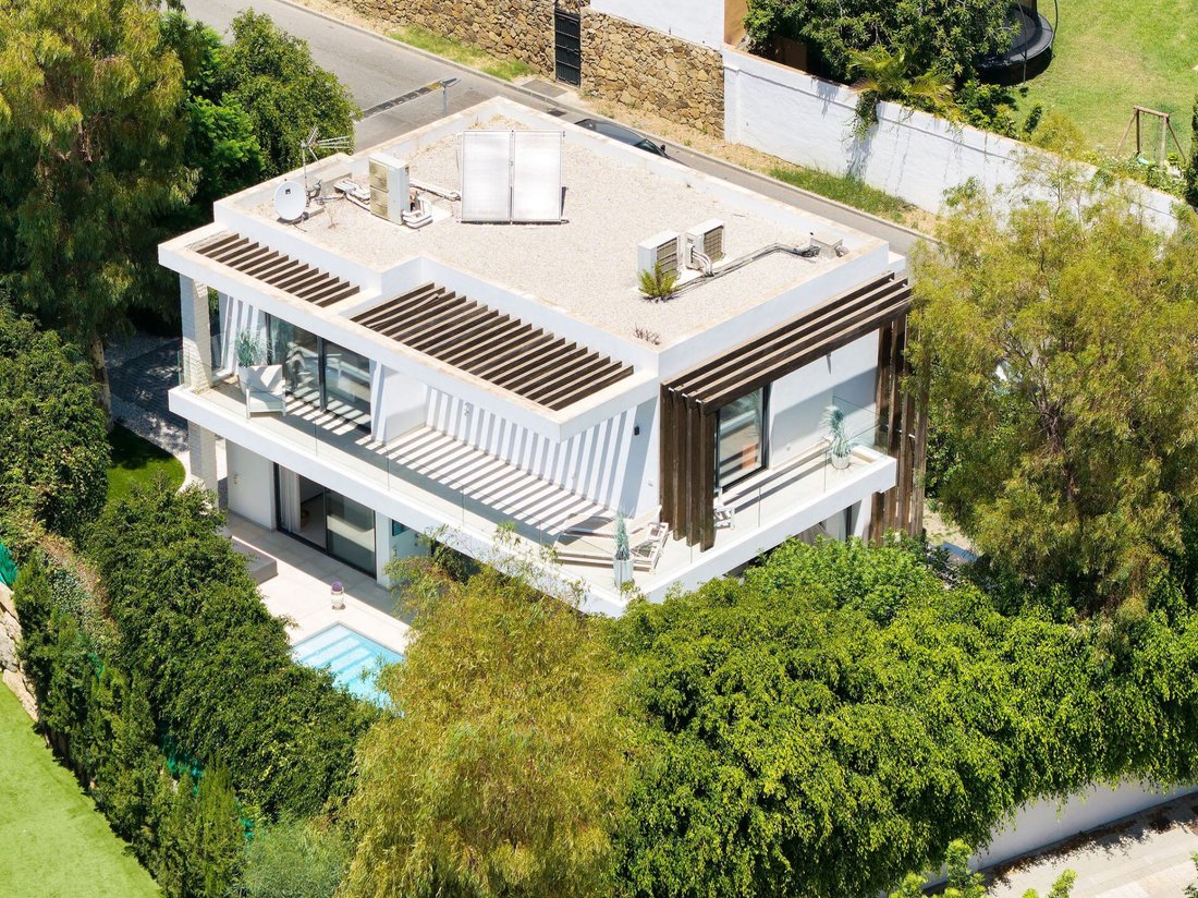 Villa in Marbella, Andalusia, Spain 2 - 16950023