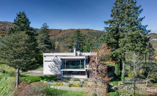 House in Saint-Étienne, Auvergne-Rhône-Alpes, France 1
