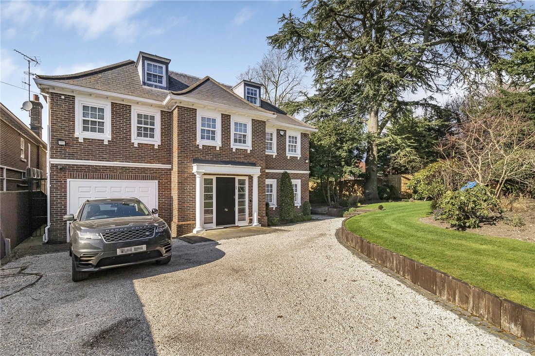 House in Barnet, England 1 - 16945213