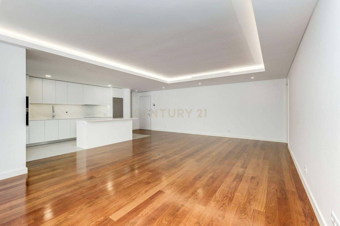 Apartment in Santa Iria de Azoia, Sao Joao da Talha e Bobadela, Lisbon, Portugal 2 - 14804525