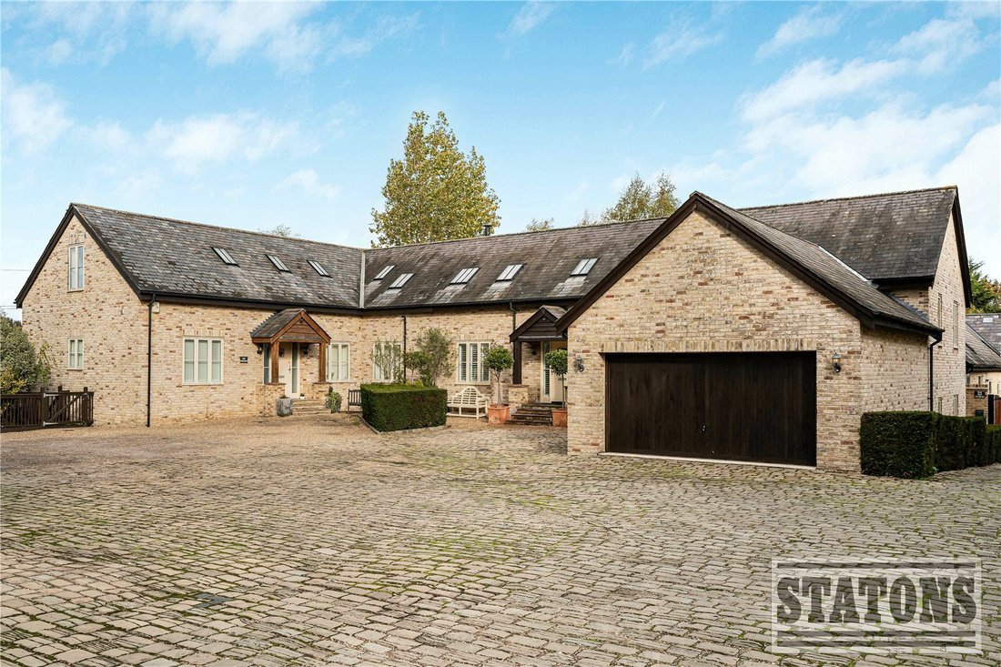 Haus in Cheshunt, England 1 - 16954637