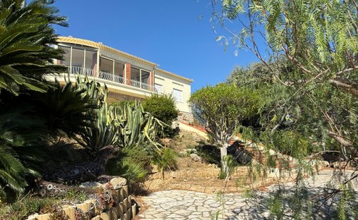 Villa in Nord, Cavalaire-sur-Mer, France 1