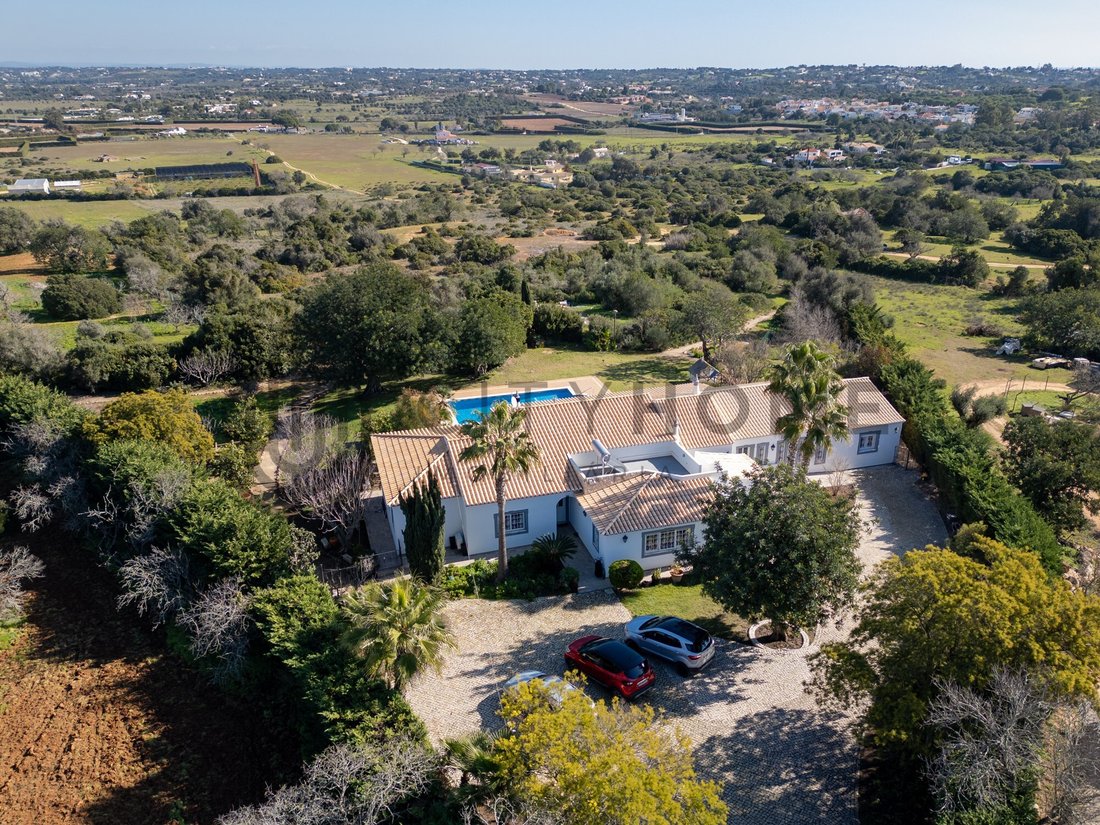 House in Carvoeiro, Algarve, Portugal 2 - 16951083