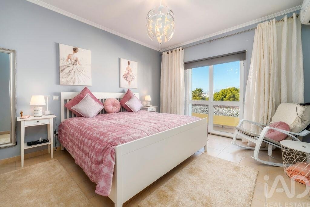 Townhouse in Loule (Sao Sebastiao), Algarve, Portugal 2 - 16957583