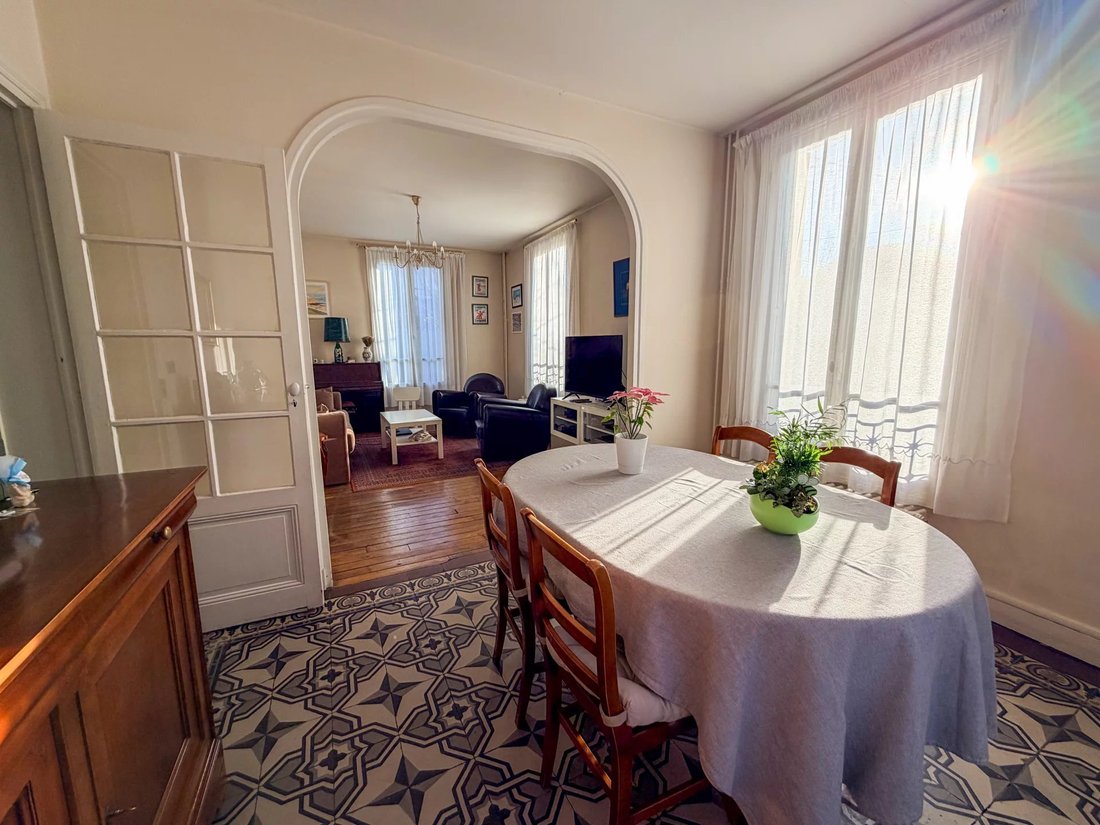 House in Chatrian, Le Raincy, France 5 - 16945661