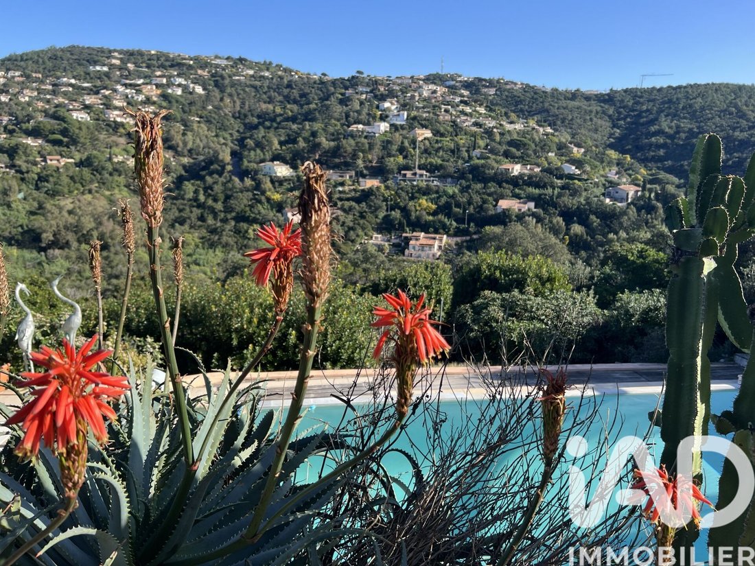 House in Les Issambres, Roquebrune-sur-Argens, France 2 - 16956339