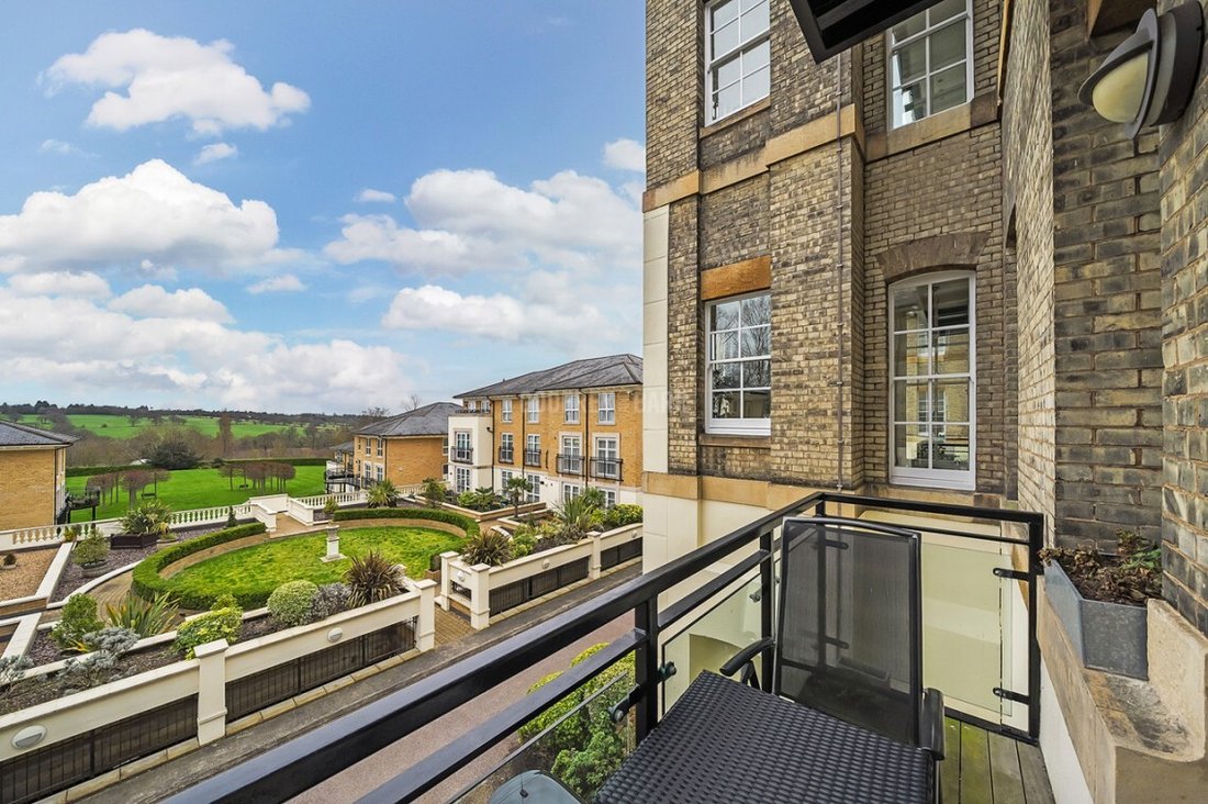 Apartment in Barnet, England 3 - 16776933