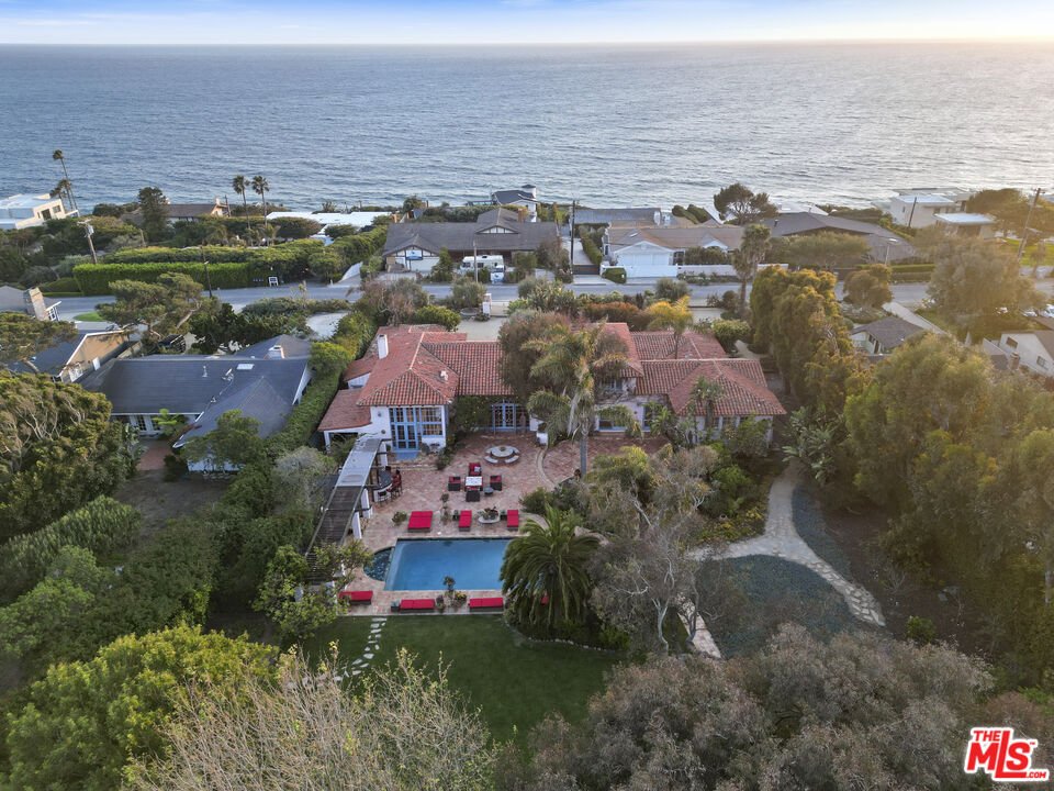 House in Malibu, California, United States 1 - 16949162