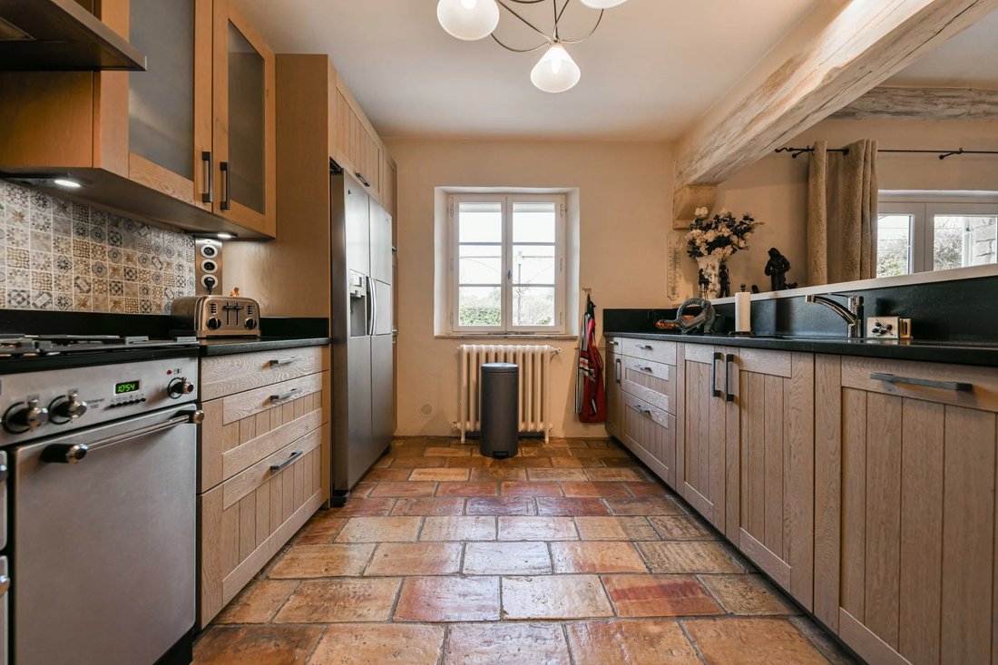 Estate in Uzès, Occitania, France 5 - 16948944