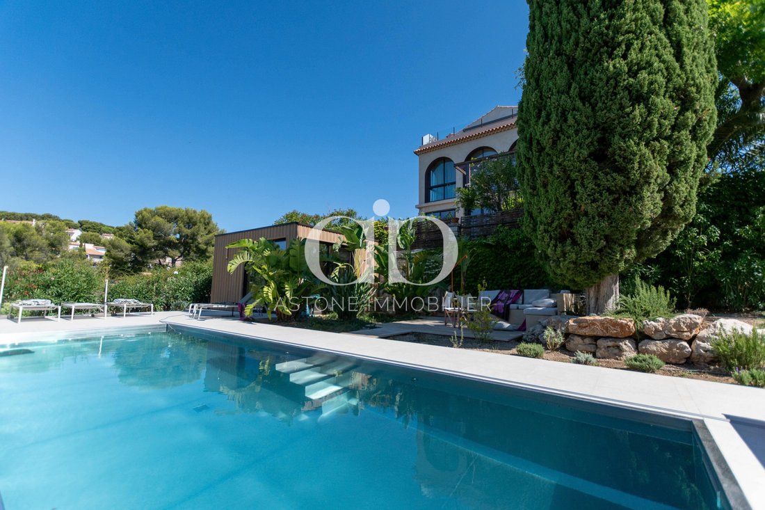 House in Cassis, Provence-Alpes-Côte d'Azur, France 2 - 16953570